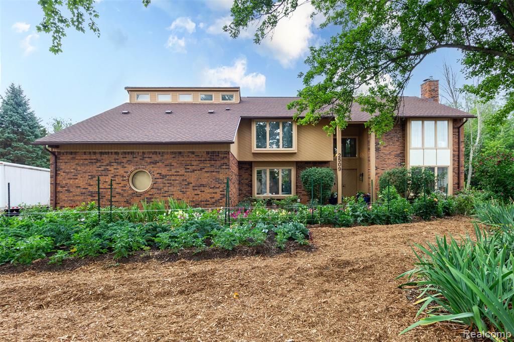 2509 Munster Road Property Photo 1