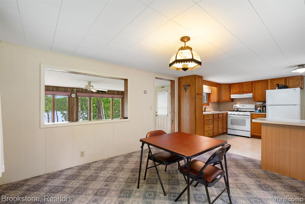 5699 S Smith Road Property Photo 32