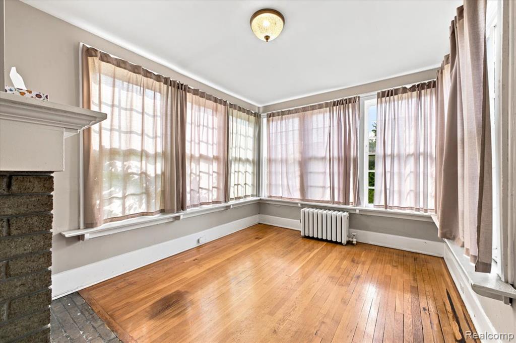 899 Edison Street Property Photo 14