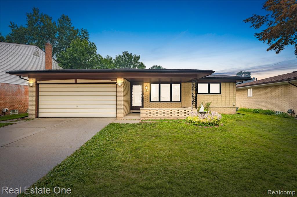 37719 Adrian Drive