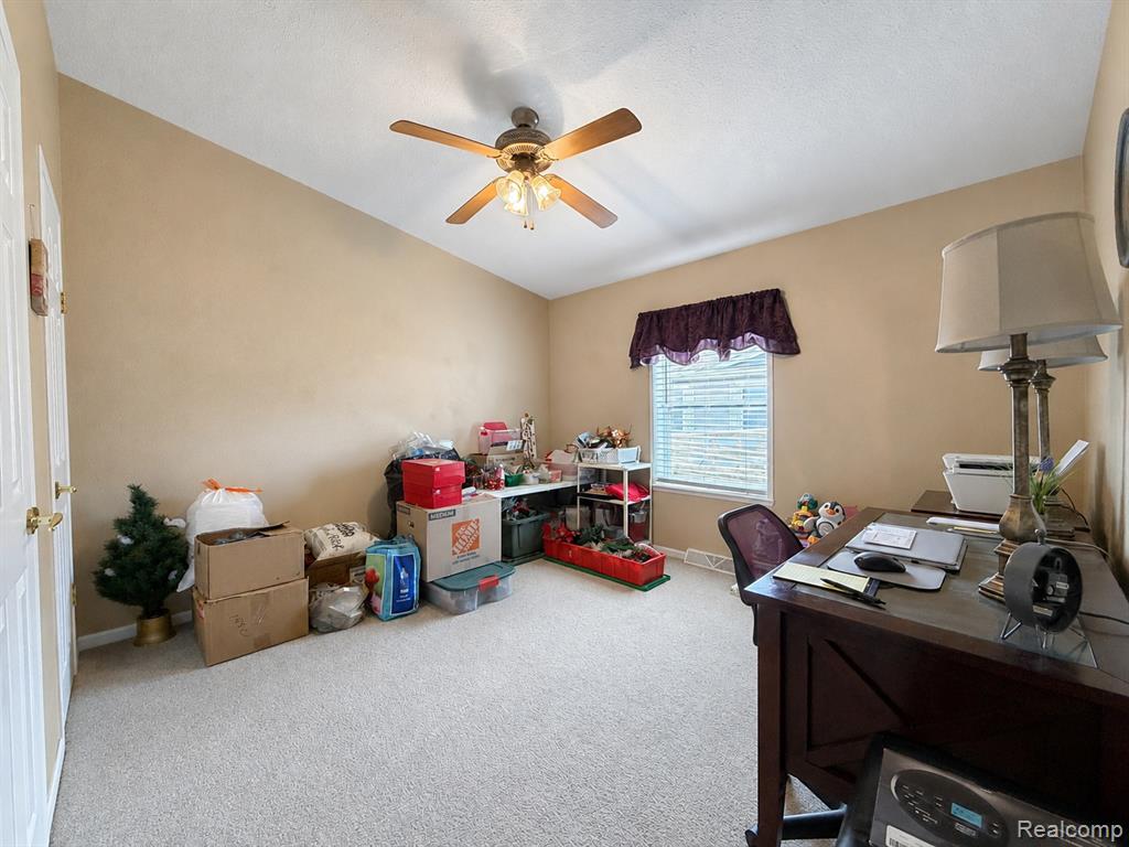 551 Twin Lakes Drive Property Photo 17