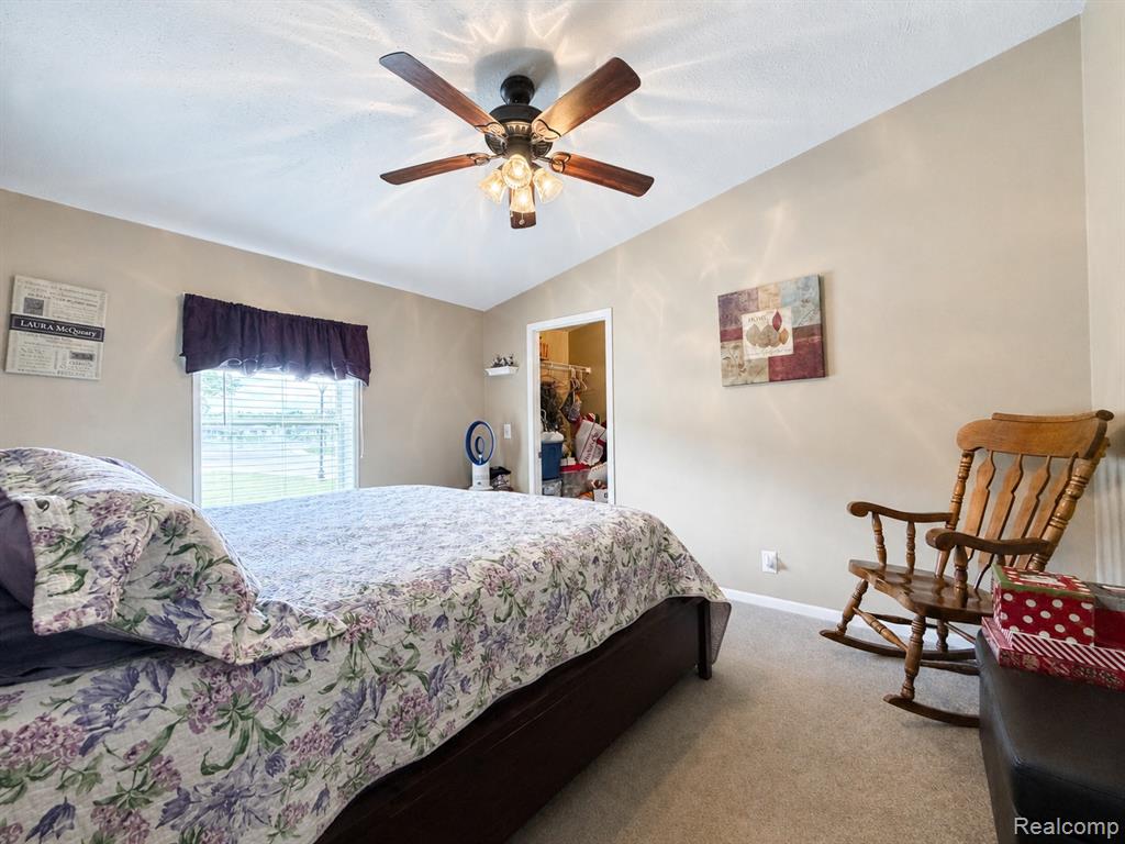 551 Twin Lakes Drive Property Photo 19