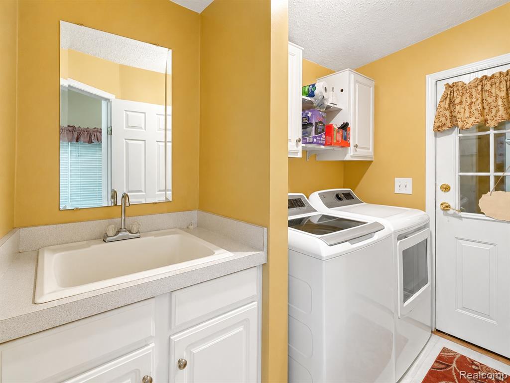 551 Twin Lakes Drive Property Photo 33