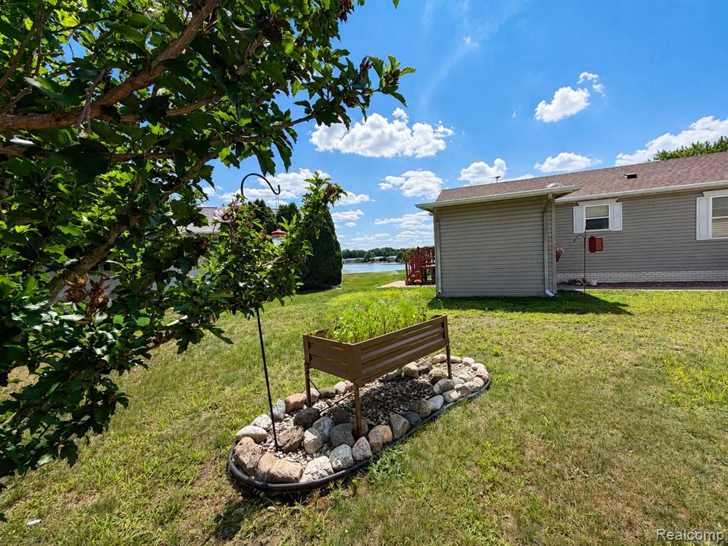 551 Twin Lakes Drive Property Photo 42