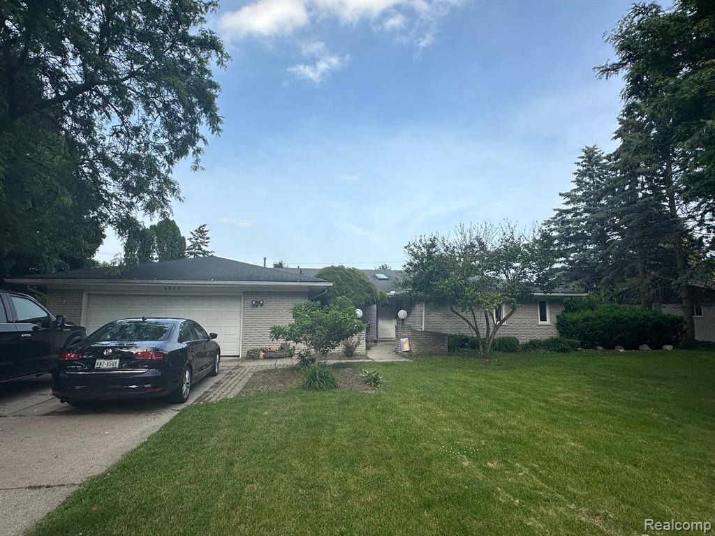 6820 Fredmoor Drive Property Photo 1