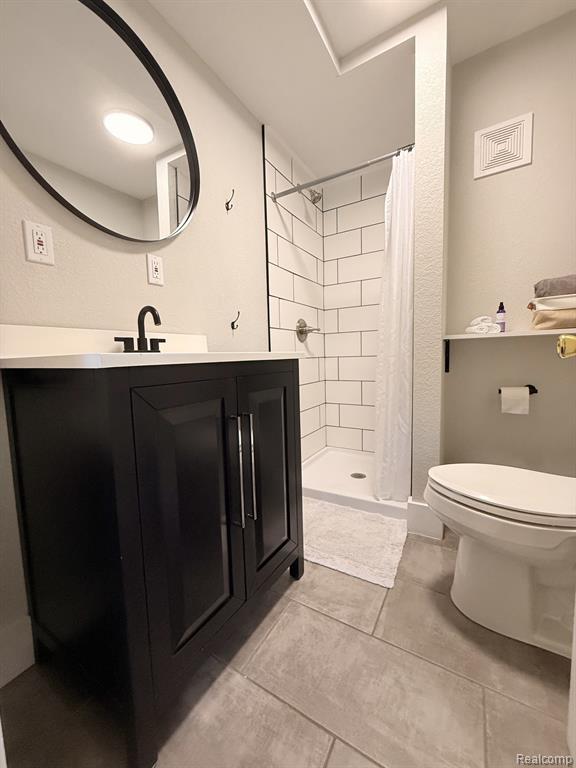 128 W 10th Avenue Property Photo 21