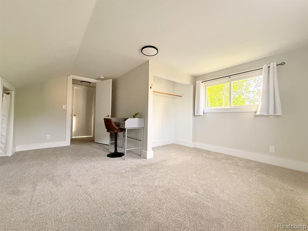 128 W 10th Avenue Property Photo 28