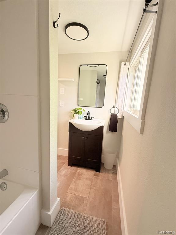128 W 10th Avenue Property Photo 32