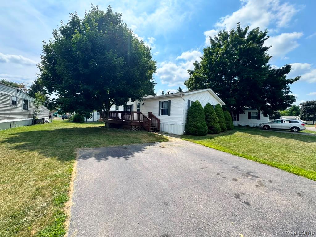 3651 Juniper Street Property Photo 2