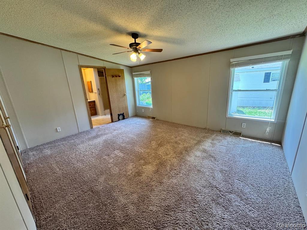 3651 Juniper Street Property Photo 20