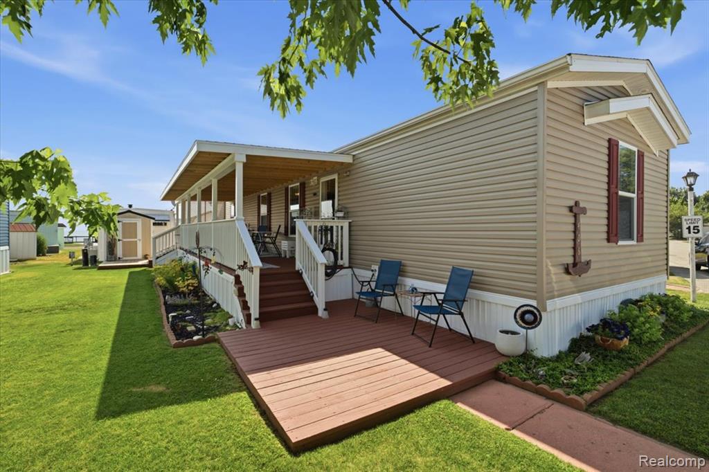406 Silver Sands Drive Property Photo 1