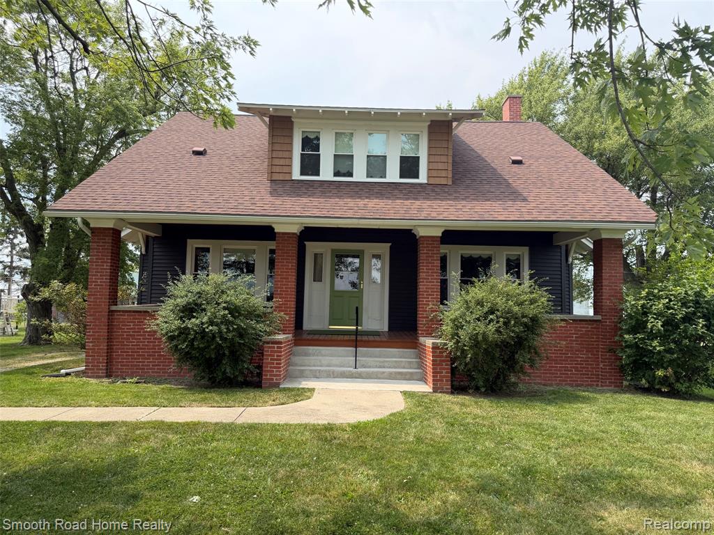 4724 N County Line Highway Property Photo 1