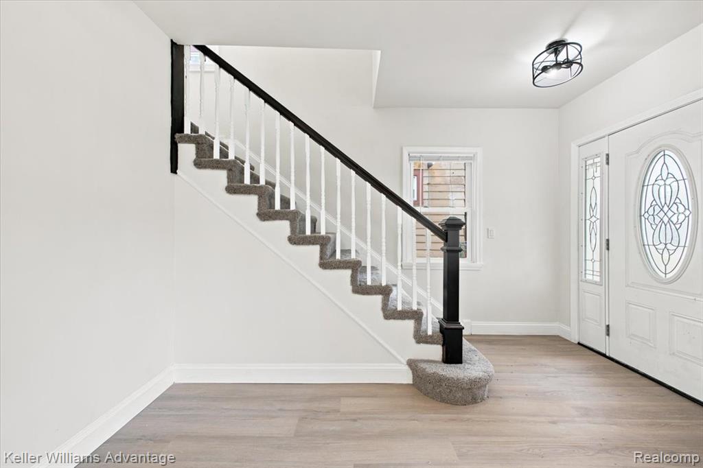 3285 Hazelwood Street Property Photo 5