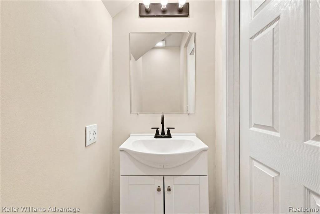 3285 Hazelwood Street Property Photo 10