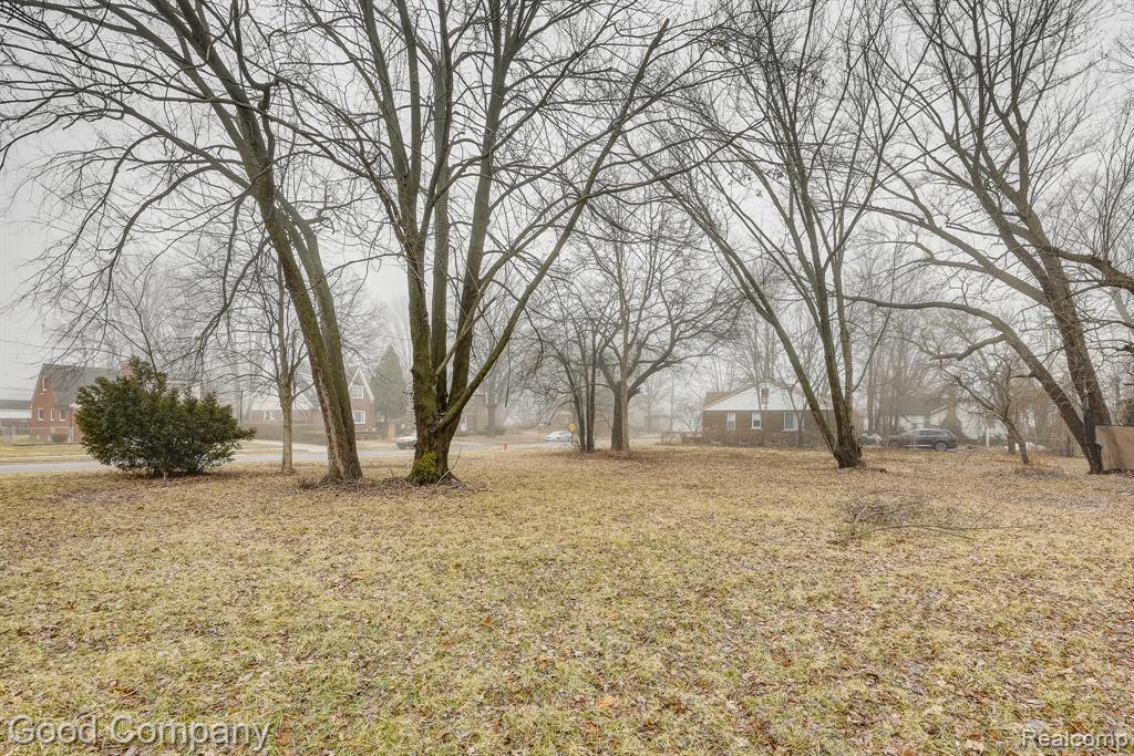 5577 Woodhall Street Property Photo 1