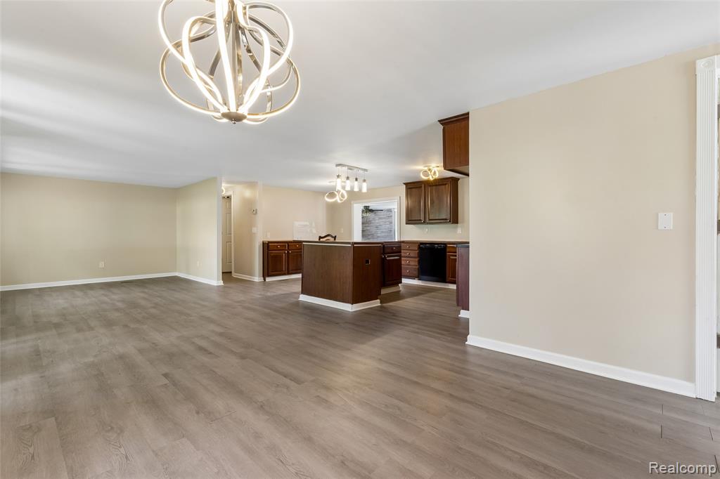 2362 Johnson Road Property Photo 3