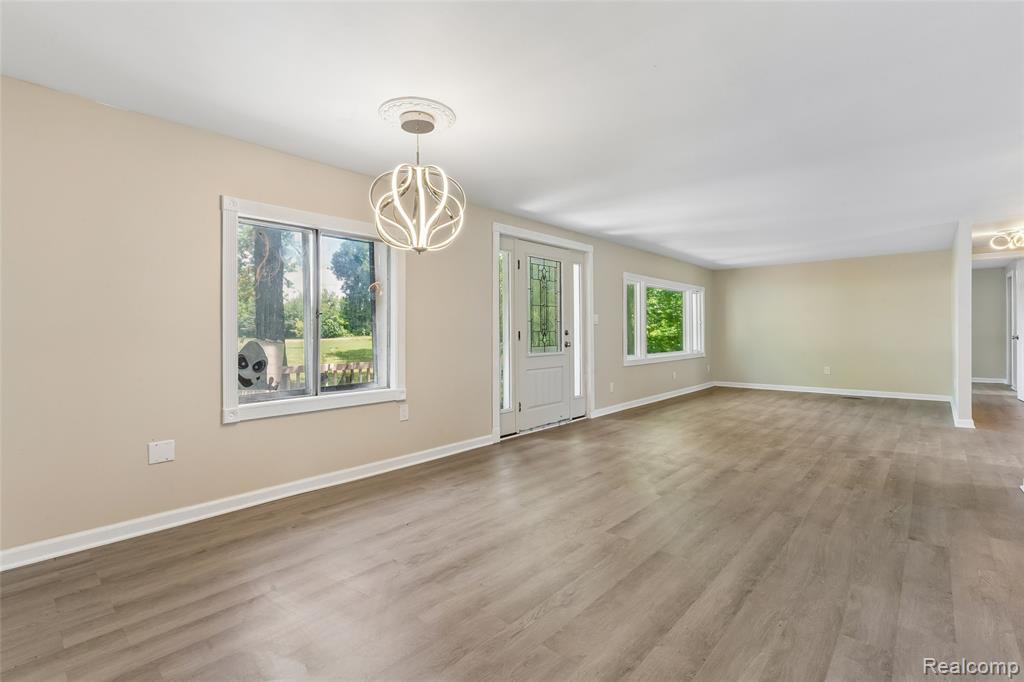 2362 Johnson Road Property Photo 4