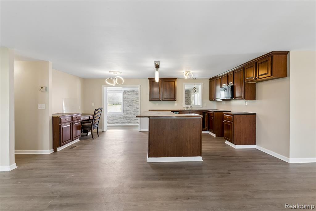 2362 Johnson Road Property Photo 8