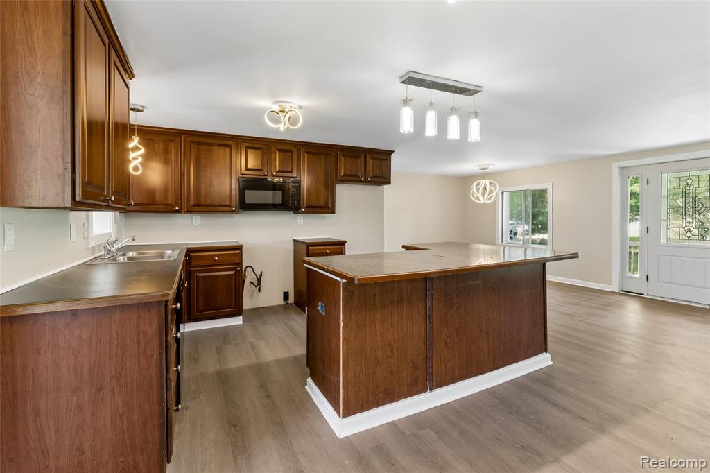 2362 Johnson Road Property Photo 12