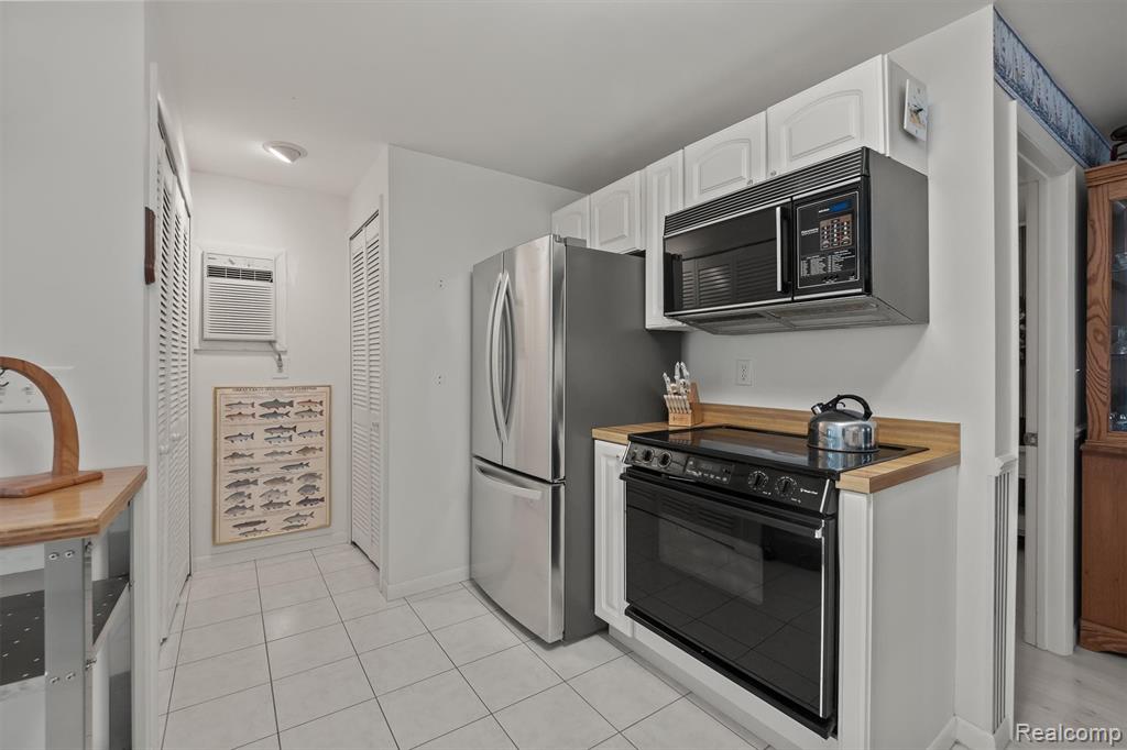 5892 Port Austin Road Property Photo 9