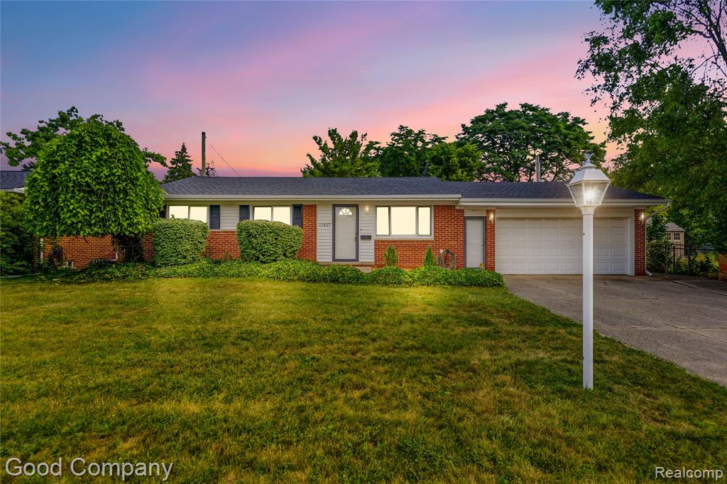 11627 De Clerck Drive Property Photo 1