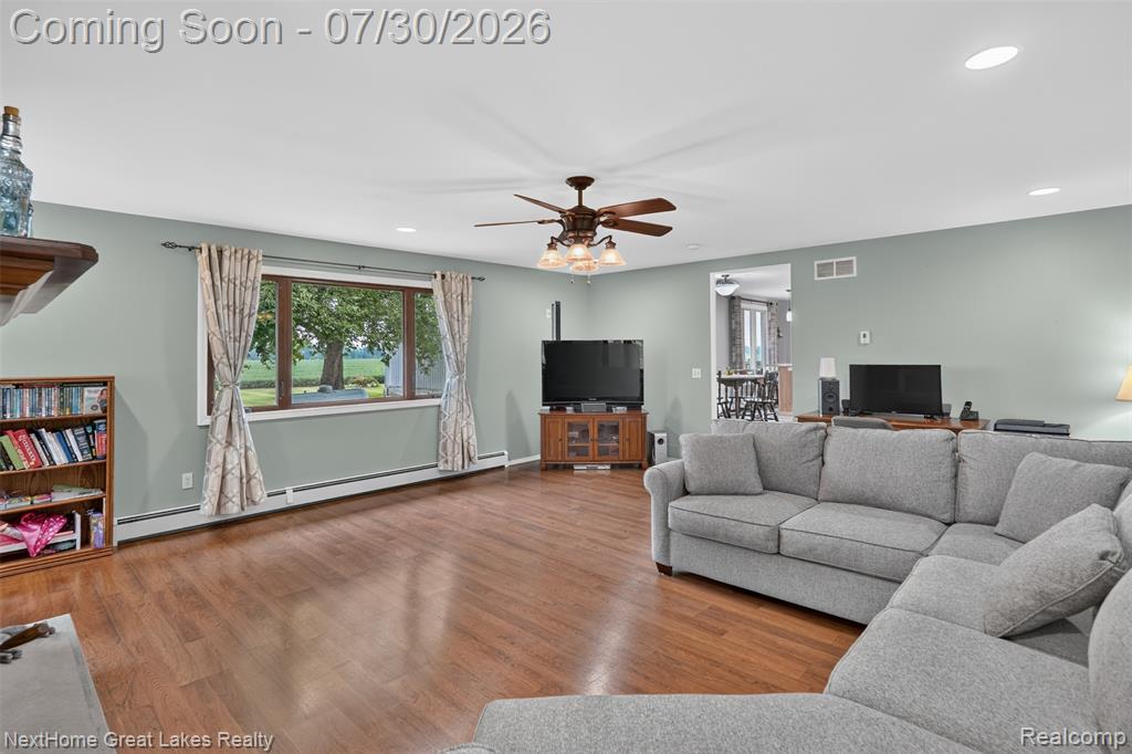 6249 New Lothrop Road Property Photo 10
