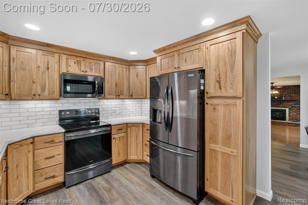 6249 New Lothrop Road Property Photo 12