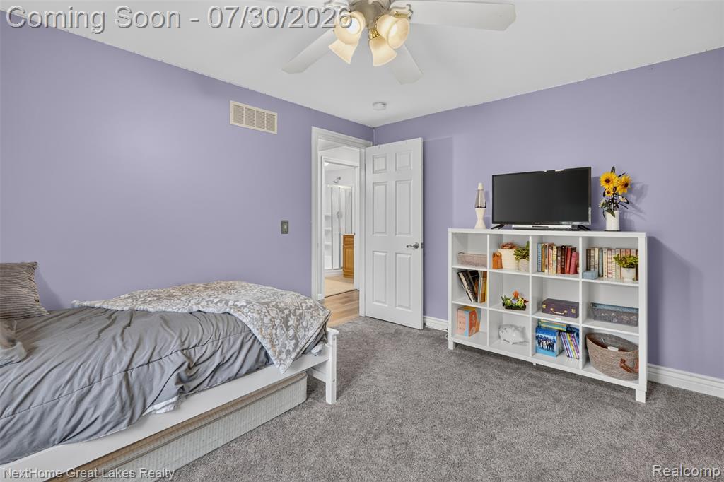 6249 New Lothrop Road Property Photo 32