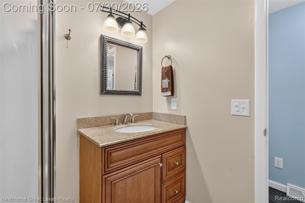 6249 New Lothrop Road Property Photo 37