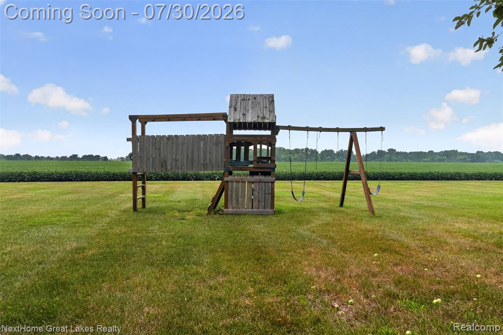 6249 New Lothrop Road Property Photo 43