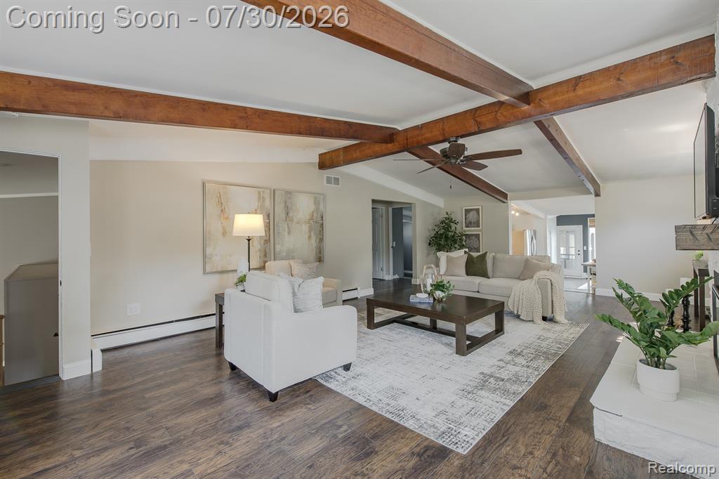 10470 King Road Property Photo 5