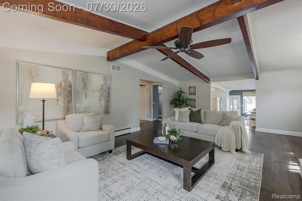 10470 King Road Property Photo 6