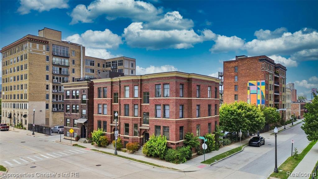 112 Watson Street Property Photo 1