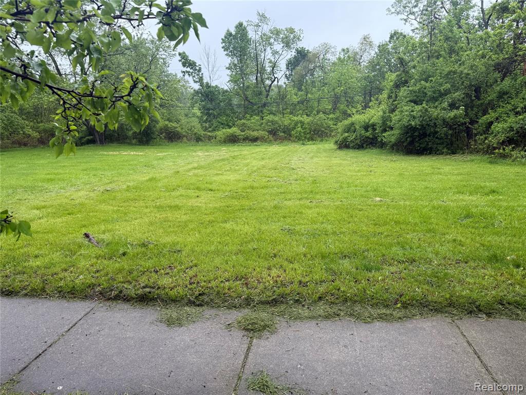 000 Merriman Road Property Photo 8