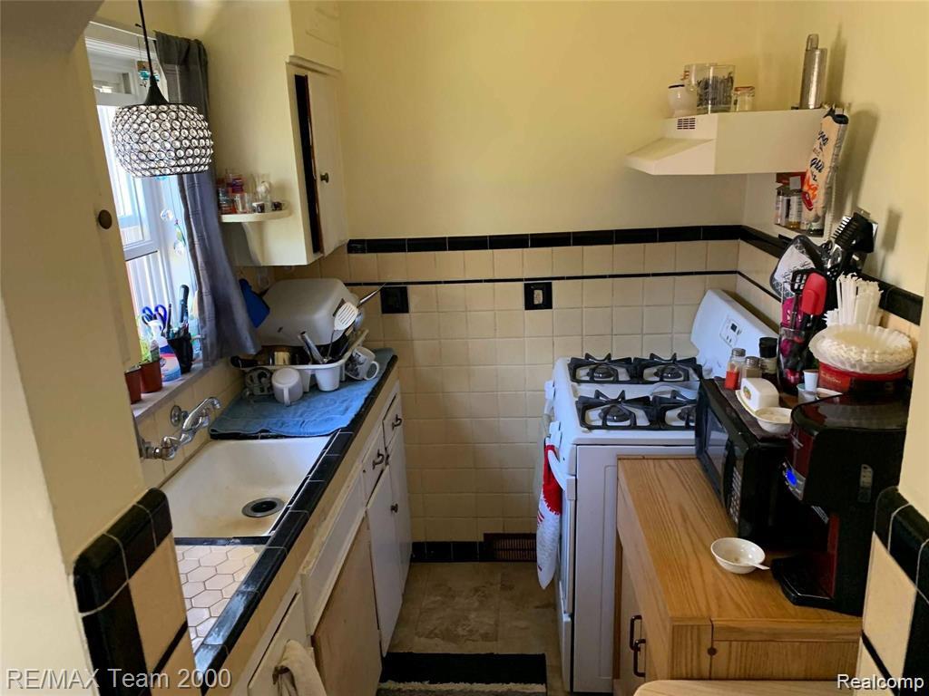 35 Knox Street Property Photo 34