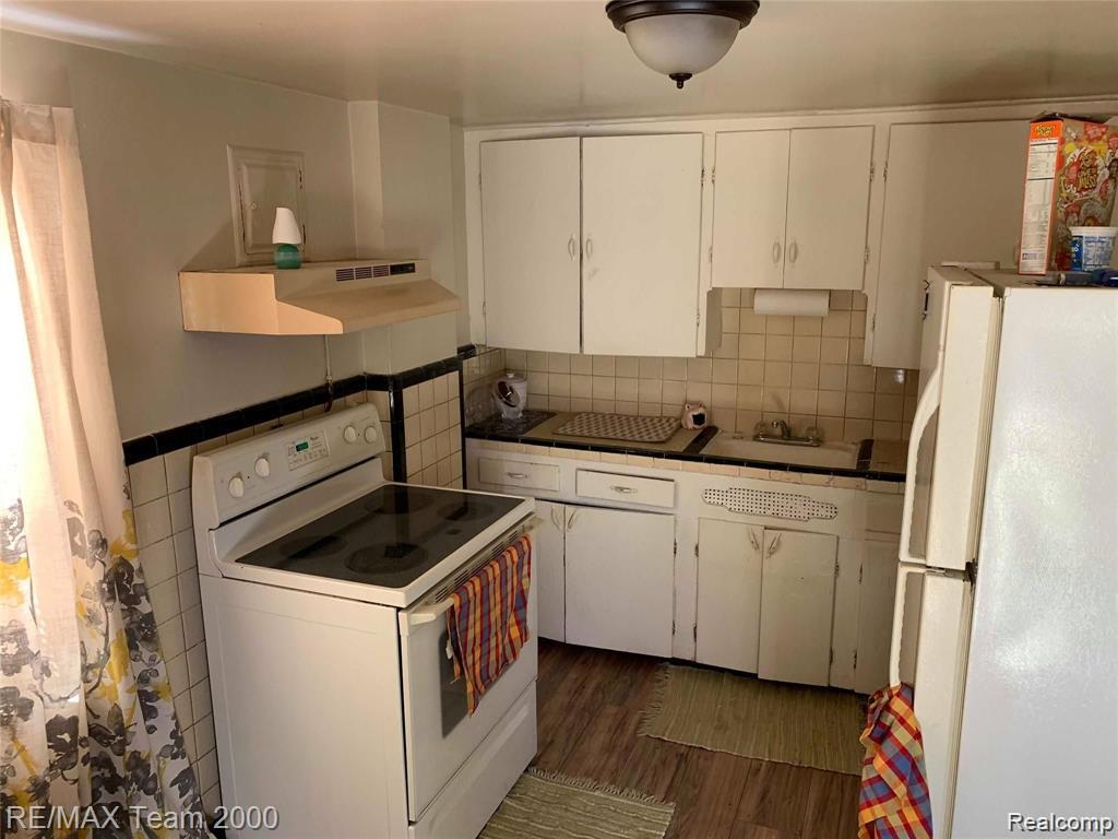 35 Knox Street Property Photo 36