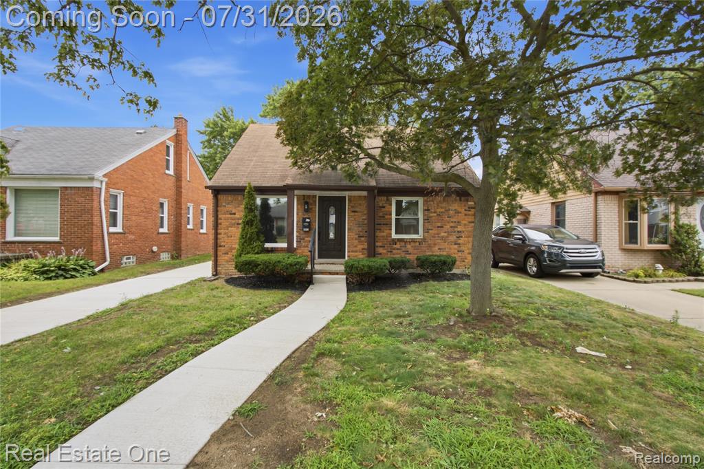6953 N Vernon Street Property Photo 1