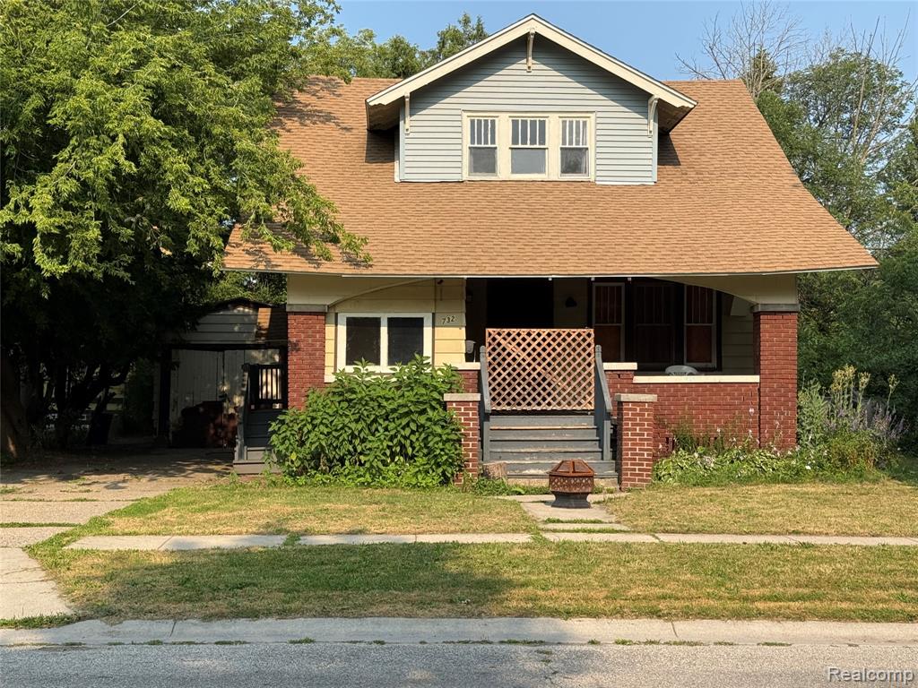 732 15th Street Property Photo 1