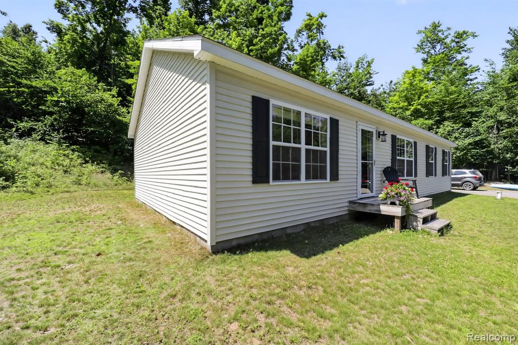 5128 Burt Lake Views Drive Property Photo 3