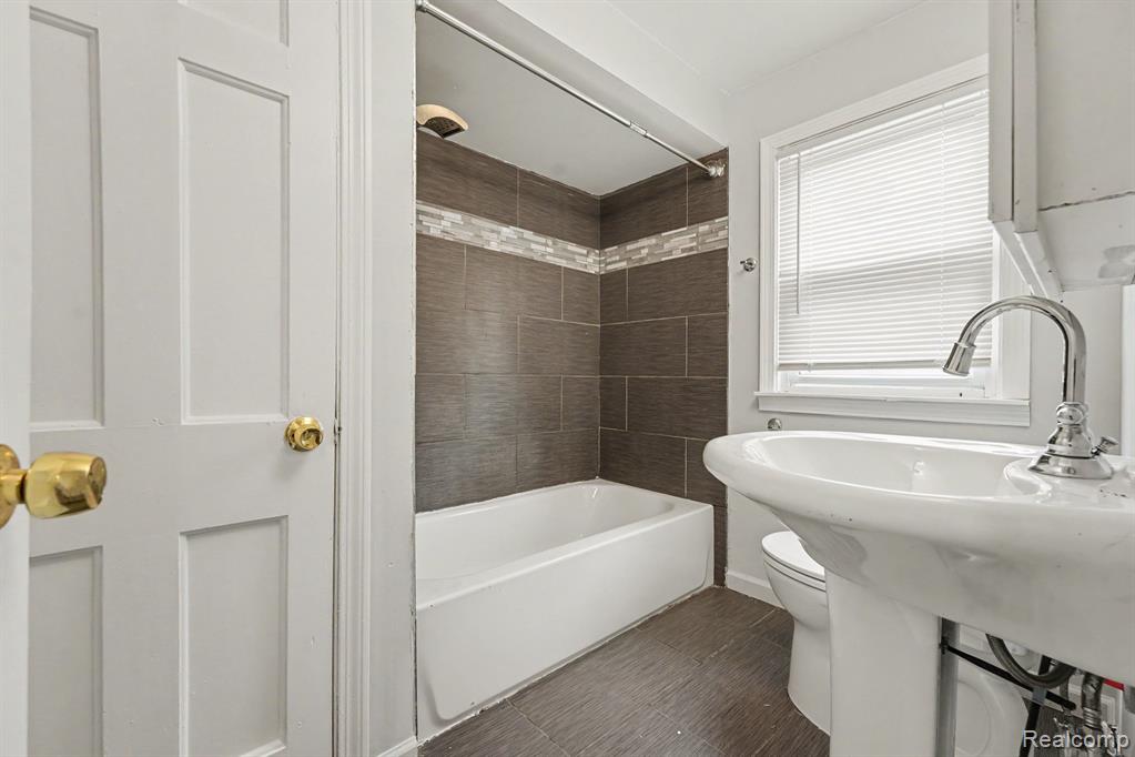 13960 Greenview Road Property Photo 16