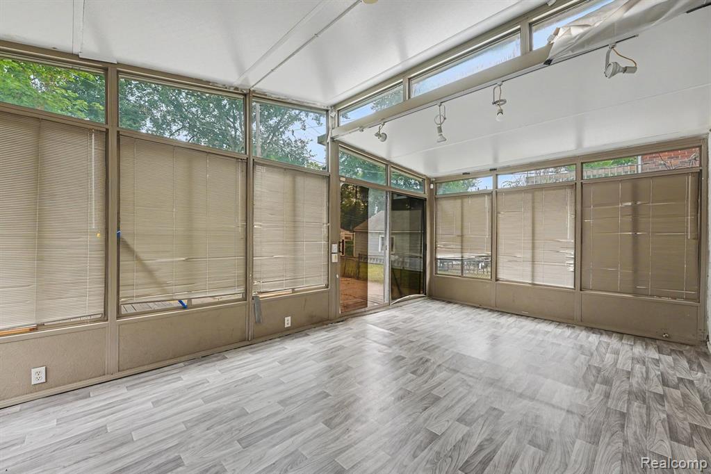 13960 Greenview Road Property Photo 18