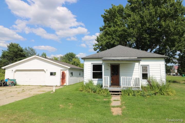 9984 Silverwood Road Property Photo 1