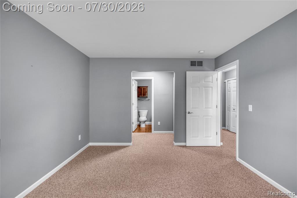 868 Eagle Drive Property Photo 7