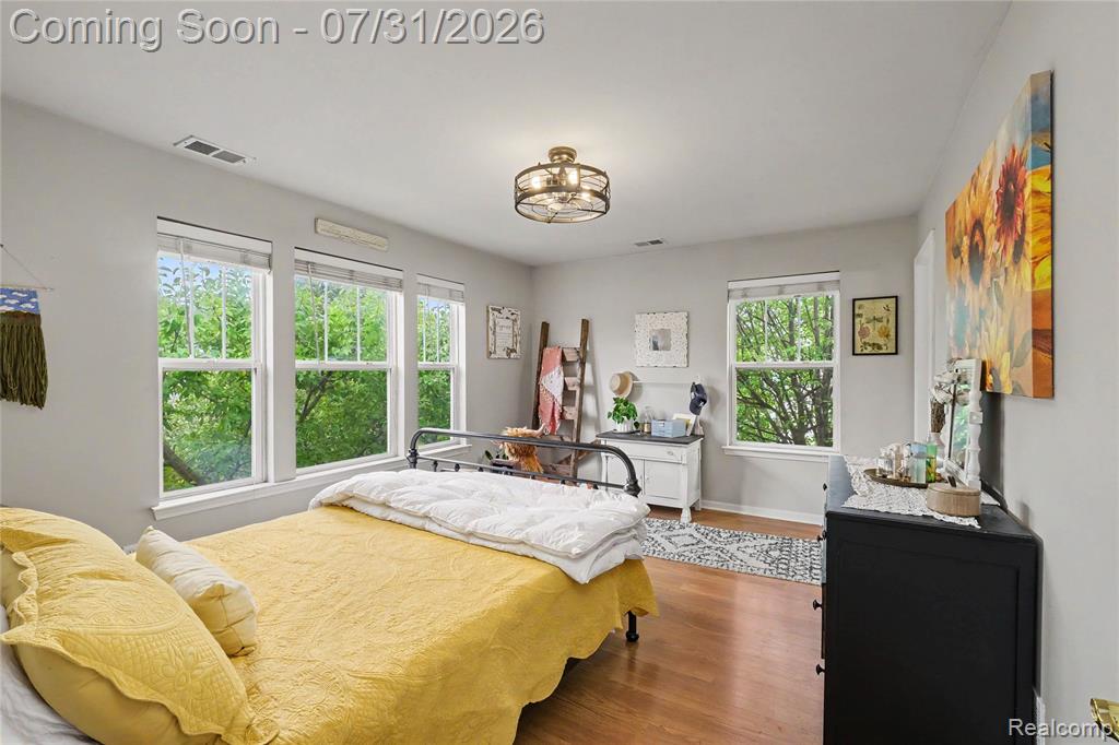 1721 Welland Street Property Photo 11