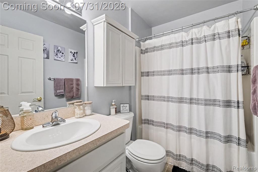 1721 Welland Street Property Photo 14