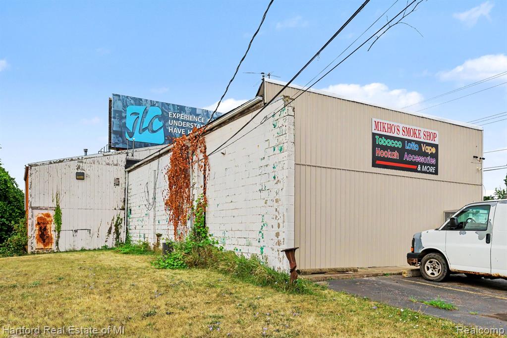 5101 S Pennsylvania Avenue Property Photo 9