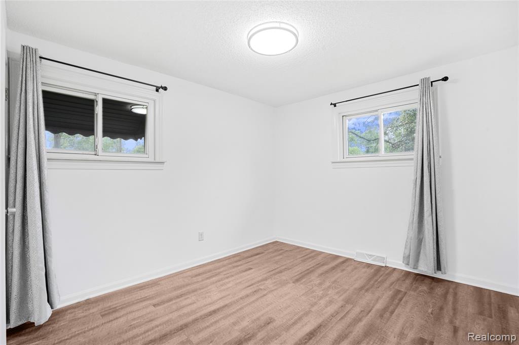 22961 Koths Street Property Photo 25
