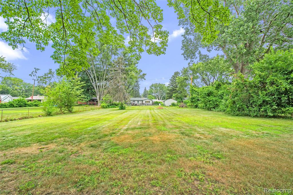 22961 Koths Street Property Photo 32
