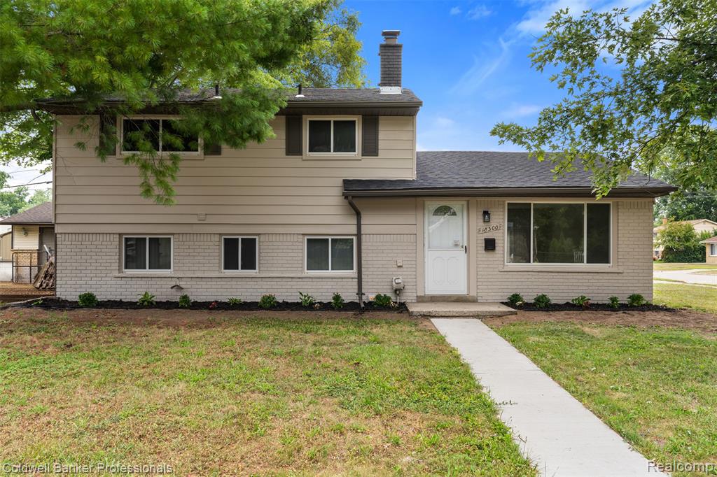 18300 Melvin Street Property Photo 1