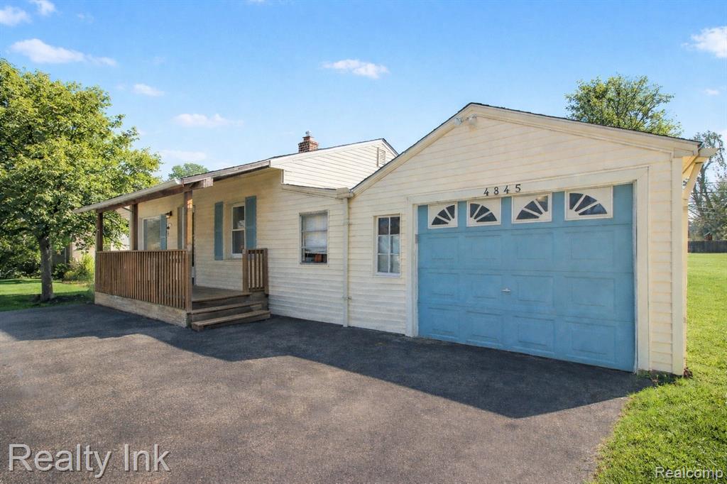 4845 Hatchery Road Property Photo 1